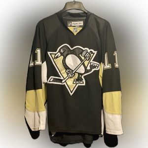 Pittsburgh Penguins Jordan Staal #11 Reebok Hockey Jersey NHL Men’s Size 52